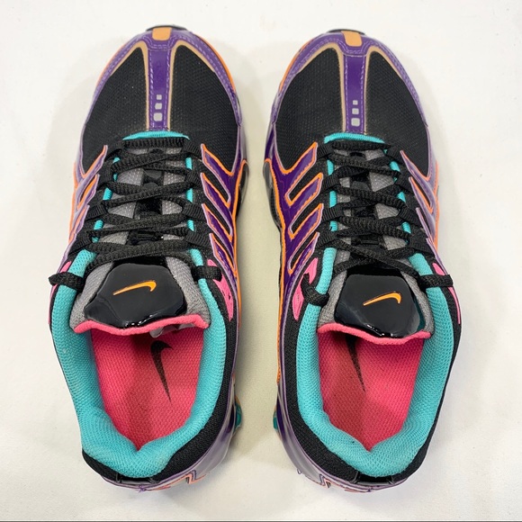 Nike Women’s Shox - Picture 5 of 8